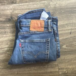 Men’s Levi Strauss jeans size 31 x 34